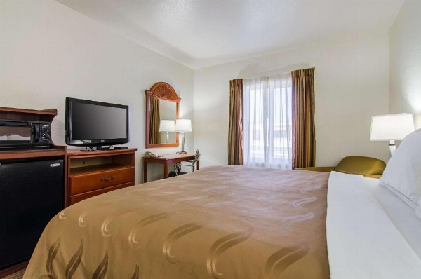 Quality Inn Junction City near Fort Riley image 18
