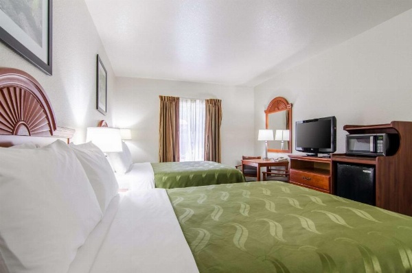 Quality Inn Junction City near Fort Riley image 20