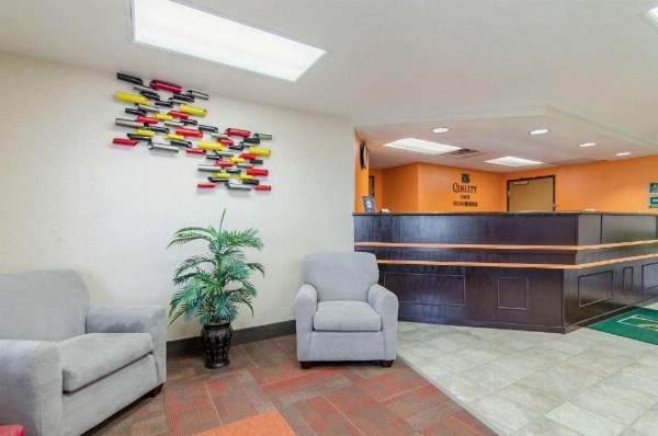 Quality Inn Junction City near Fort Riley image 9